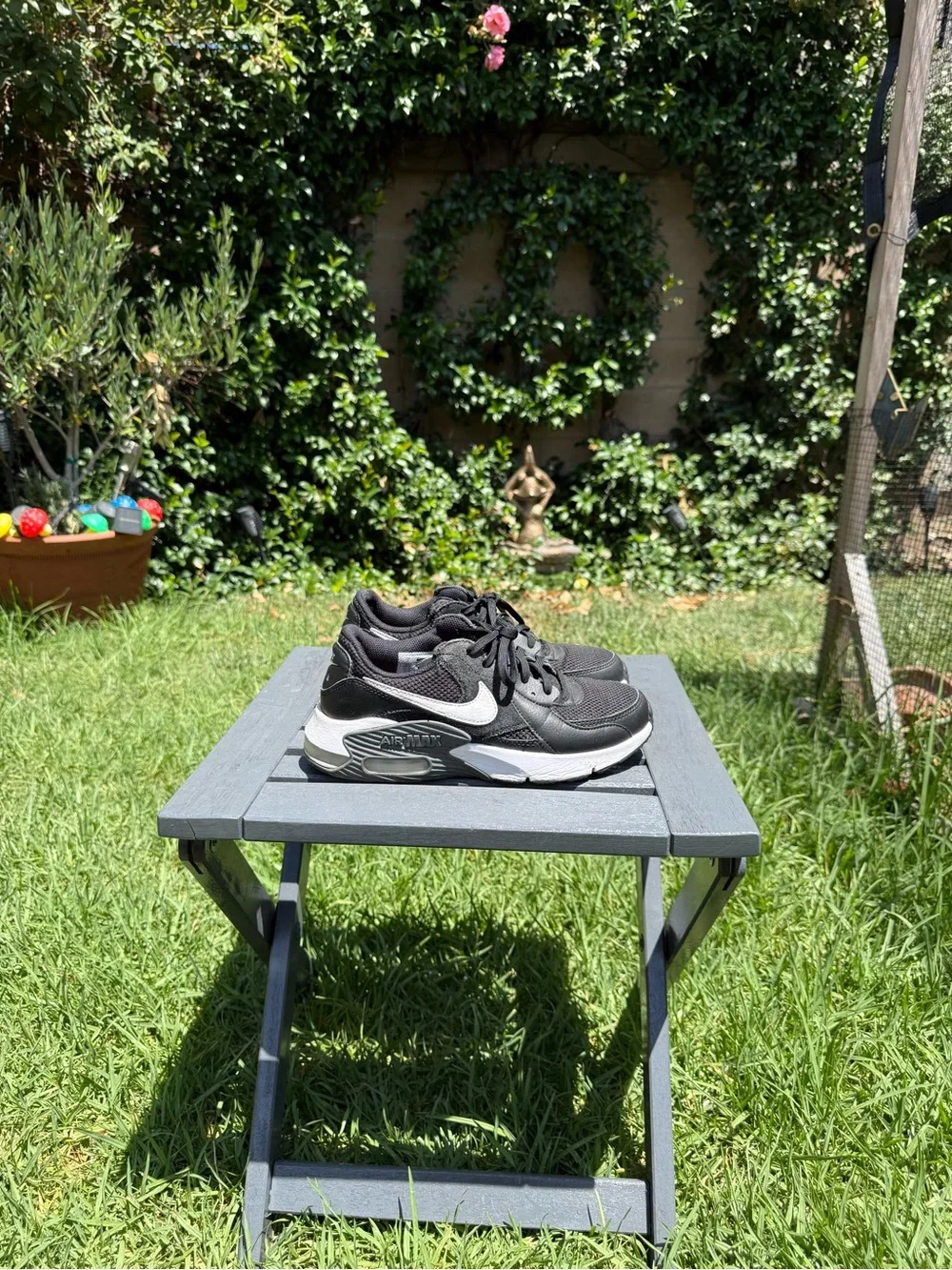 Nike Air Max Women’s Sneaker Shoe Size 7 Black White